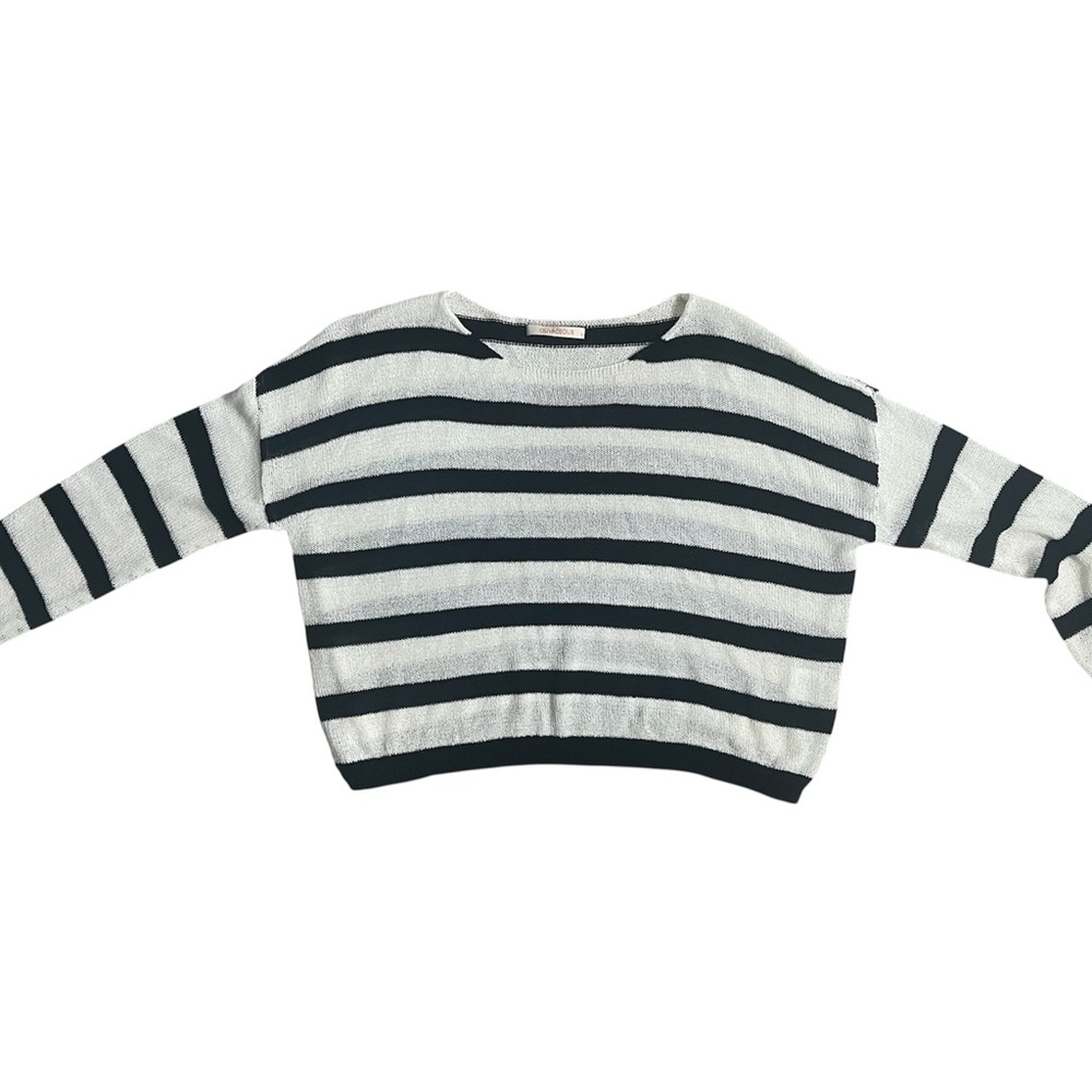 Olivaceous black and white stripe cropped knit top Size Small